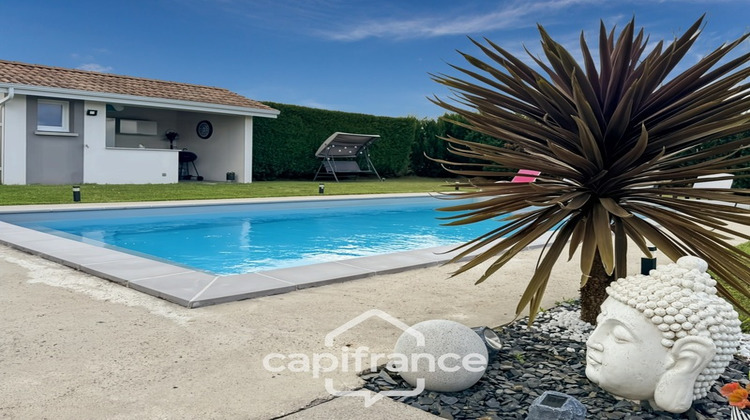 Ma-Cabane - Vente Maison BOUGE CHAMBALUD, 103 m²