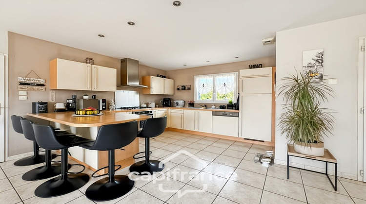 Ma-Cabane - Vente Maison BOUGE CHAMBALUD, 103 m²