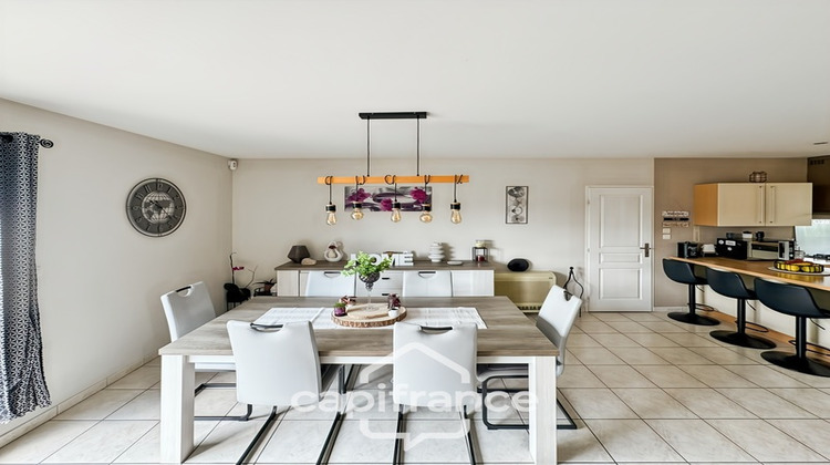 Ma-Cabane - Vente Maison BOUGE CHAMBALUD, 103 m²