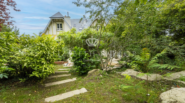 Ma-Cabane - Vente Maison Bougival, 851 m²