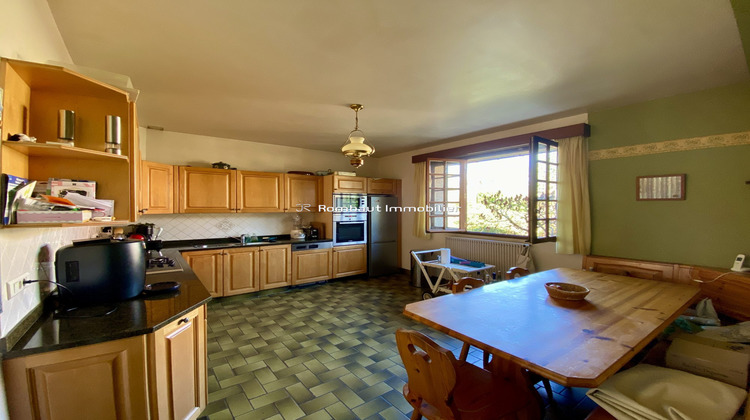 Ma-Cabane - Vente Maison Bougival, 201 m²