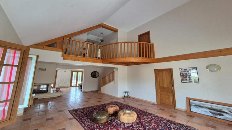 Ma-Cabane - Vente Maison BOUGUENAIS, 137 m²