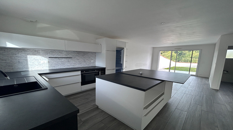 Ma-Cabane - Vente Maison BOUGUENAIS, 61 m²