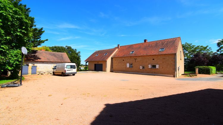 Ma-Cabane - Vente Maison Bourbon-l'Archambault, 300 m²