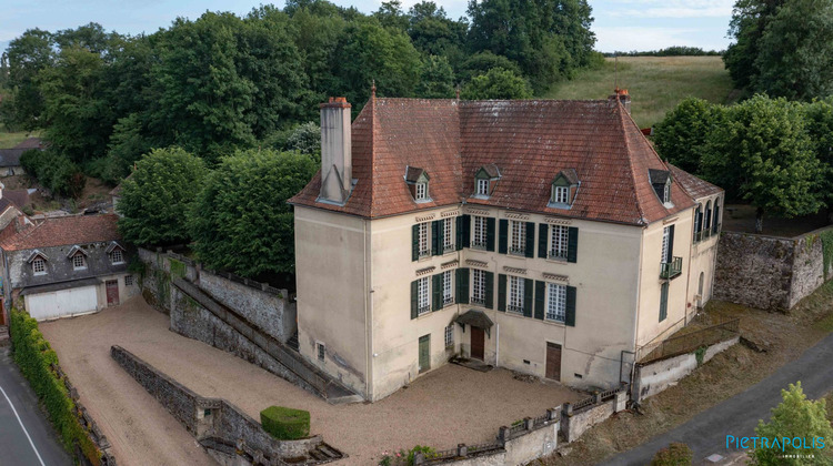 Ma-Cabane - Vente Maison Bourbon-Lancy, 343 m²