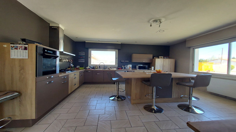 Ma-Cabane - Vente Maison BOURCEFRANC-LE-CHAPUS, 187 m²