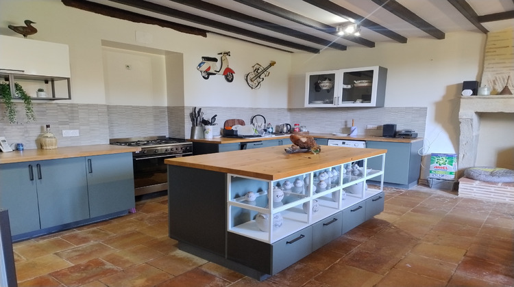 Ma-Cabane - Vente Maison Bourdelles, 234 m²