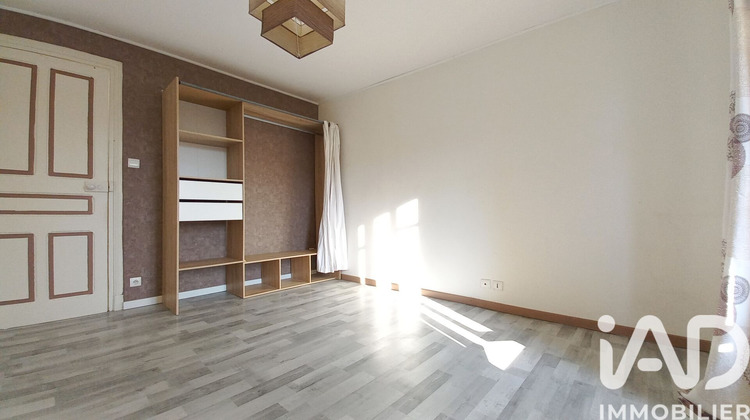 Ma-Cabane - Vente Maison Bourg-Argental, 65 m²