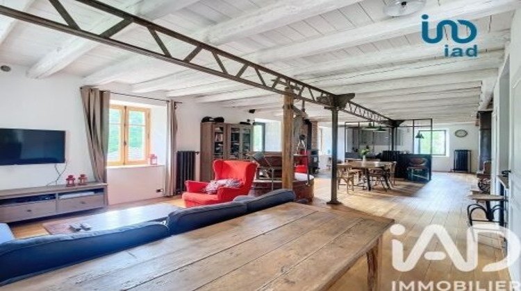 Ma-Cabane - Vente Maison Bourg-Argental, 487 m²