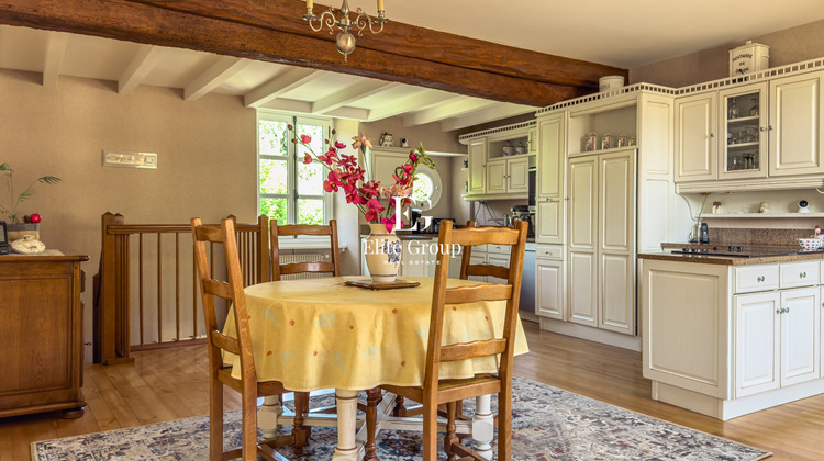 Ma-Cabane - Vente Maison BOURG-CHARENTE, 410 m²
