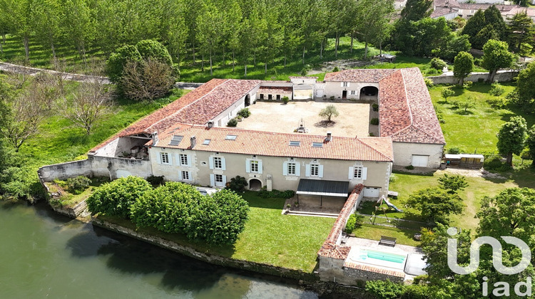 Ma-Cabane - Vente Maison Bourg-Charente, 410 m²