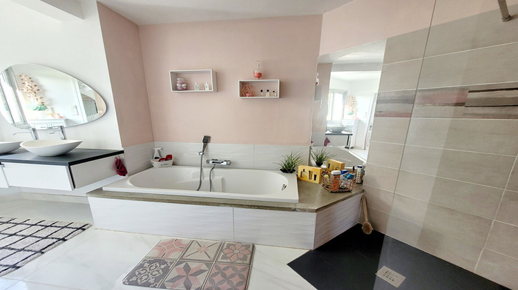 Ma-Cabane - Vente Maison BOURG-DE-PEAGE, 270 m²