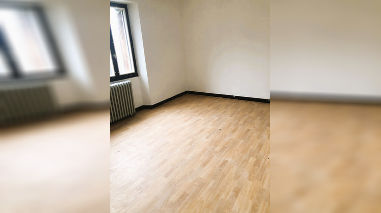 Ma-Cabane - Vente Maison BOURG-DES-COMPTES, 83 m²