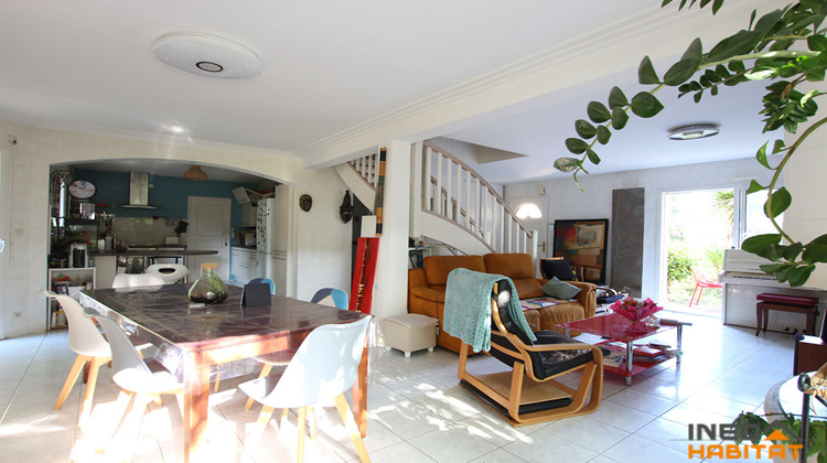 Ma-Cabane - Vente Maison BOURG-DES-COMPTES, 130 m²