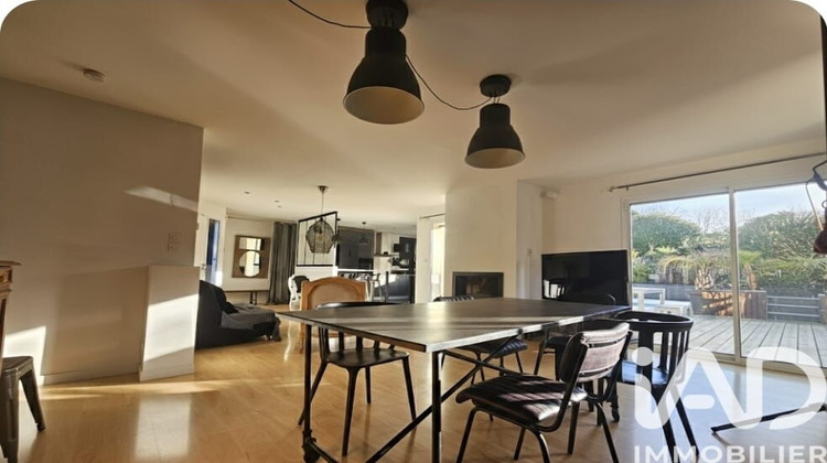 Ma-Cabane - Vente Maison Bourg-des-Comptes, 177 m²