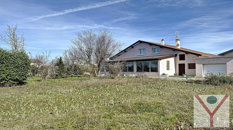 Ma-Cabane - Vente Maison Bourg-en-Bresse, 208 m²