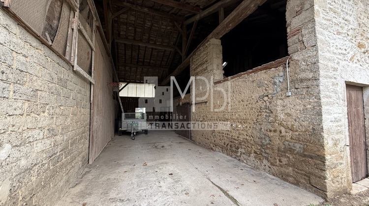 Ma-Cabane - Vente Maison Bourg-en-Bresse, 440 m²