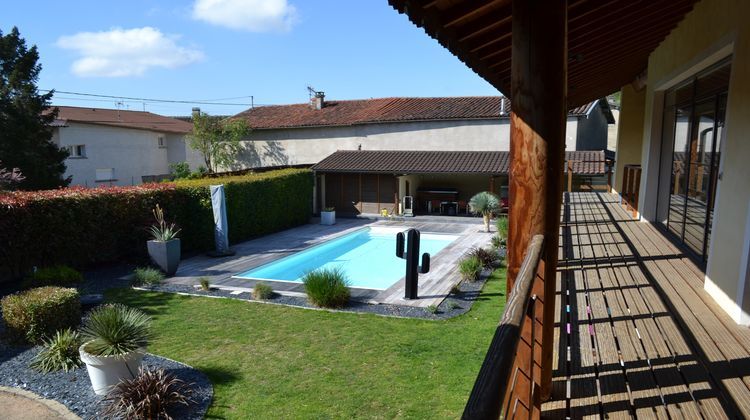 Ma-Cabane - Vente Maison Bourg-Saint-Christophe, 603 m²