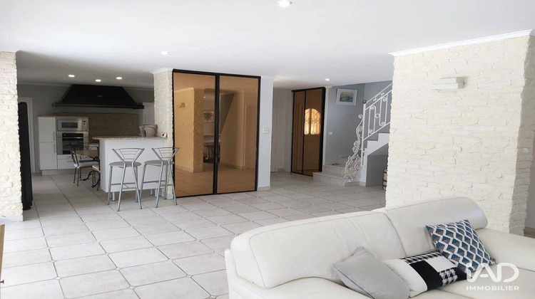 Ma-Cabane - Vente Maison Bourg-Saint-Christophe, 180 m²