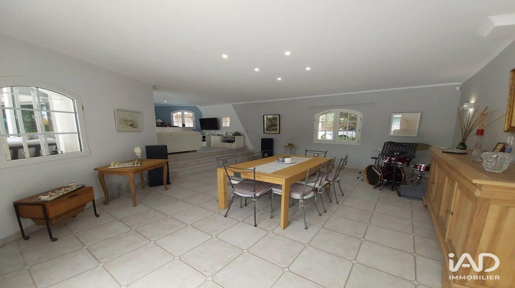 Ma-Cabane - Vente Maison Bourg-Saint-Christophe, 180 m²