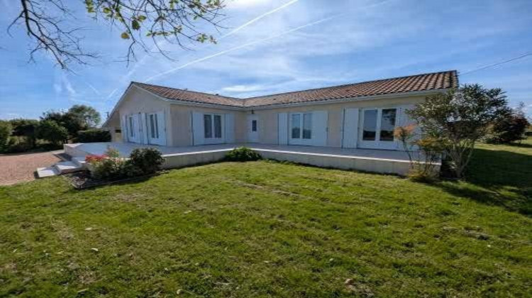 Ma-Cabane - Vente Maison BOURG SUR GIRONDE, 139 m²