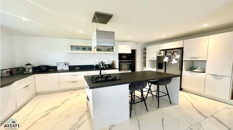 Ma-Cabane - Vente Maison Bourgbarré, 187 m²