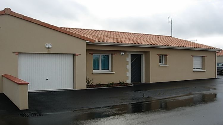 Ma-Cabane - Vente Maison BOURGNEUF-EN-MAUGES, 88 m²