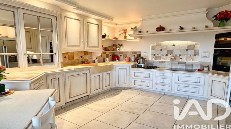 Ma-Cabane - Vente Maison Bourgoin Jallieu, 233 m²