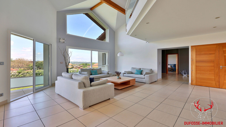 Ma-Cabane - Vente Maison BOURGOIN-JALLIEU, 320 m²