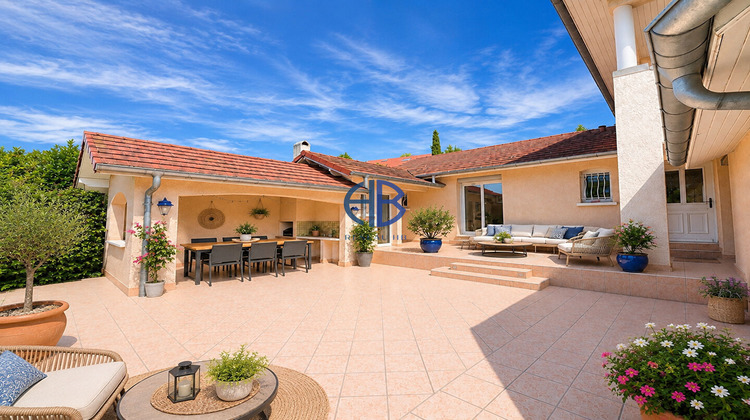 Ma-Cabane - Vente Maison BOURGOIN-JALLIEU, 120 m²