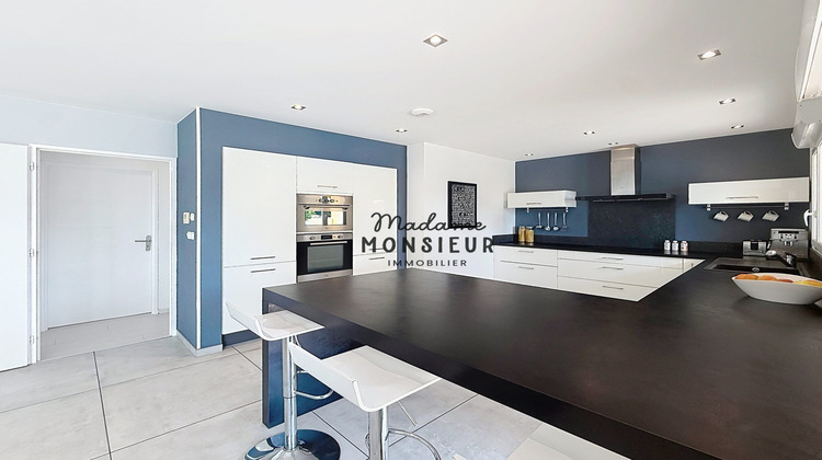 Ma-Cabane - Vente Maison Bourgoin-Jallieu, 206 m²