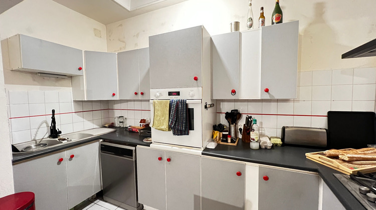 Ma-Cabane - Vente Maison BOUTENAC-TOUVENT, 610 m²