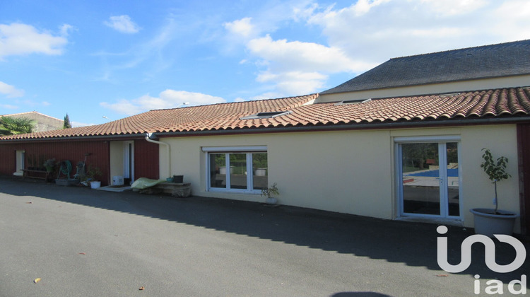 Ma-Cabane - Vente Maison Bressuire, 303 m²