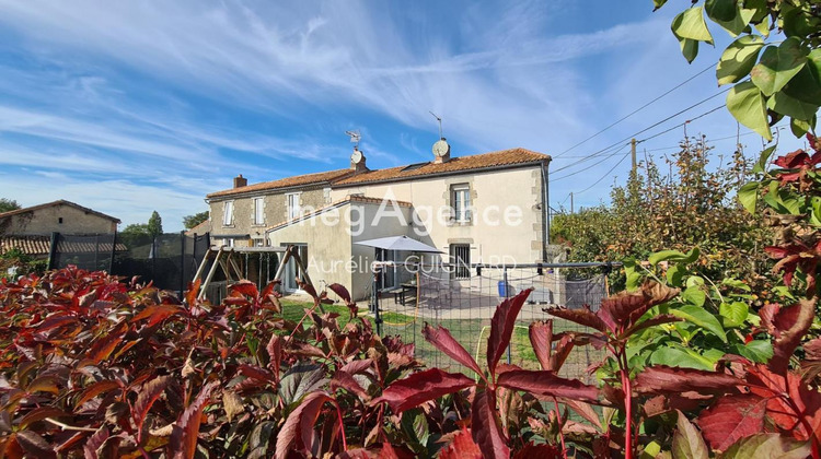 Ma-Cabane - Vente Maison BRESSUIRE, 104 m²