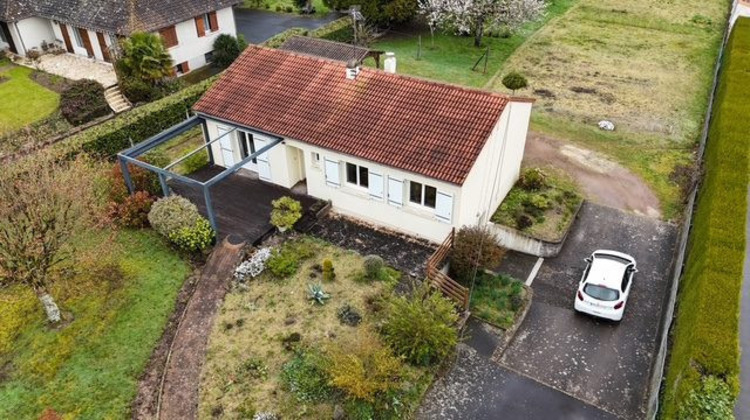 Ma-Cabane - Vente Maison Bressuire, 99 m²