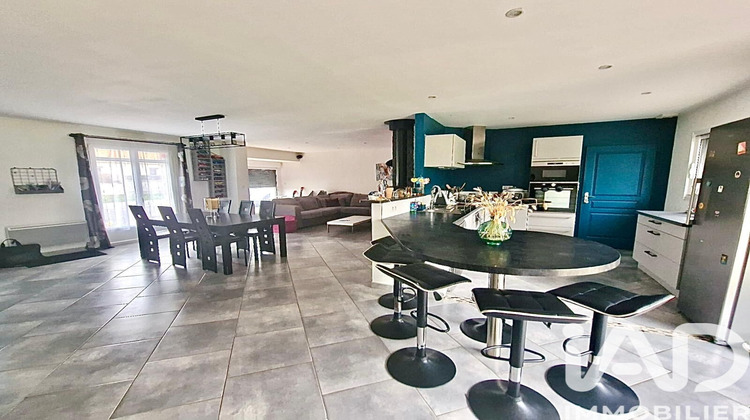 Ma-Cabane - Vente Maison Bressuire, 123 m²