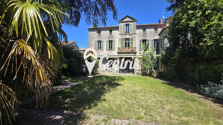 Ma-Cabane - Vente Maison Bressuire, 312 m²