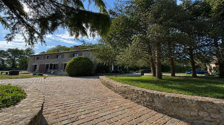 Ma-Cabane - Vente Maison BRESSUIRE, 334 m²