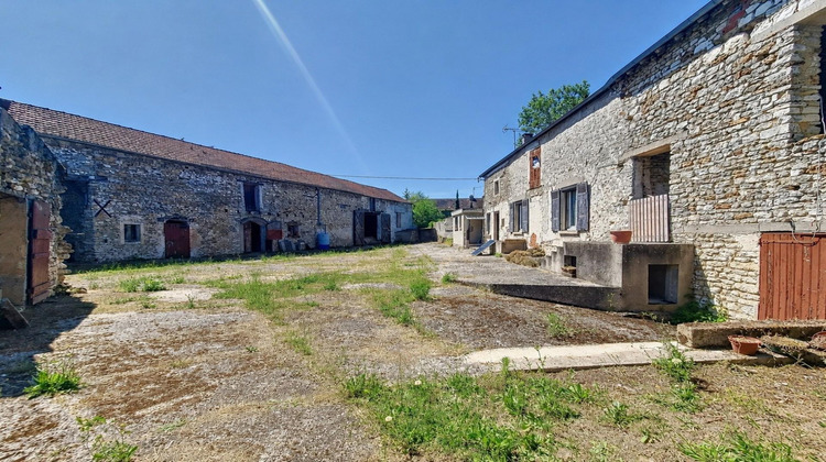 Ma-Cabane - Vente Maison Breuil-Bois-Robert, 400 m²