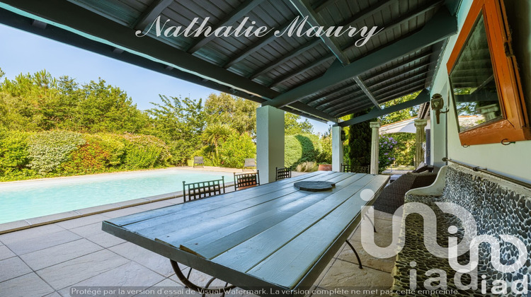 Ma-Cabane - Vente Maison Breuillet, 240 m²