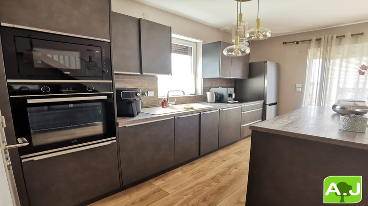 Ma-Cabane - Vente Maison Bréval, 92 m²