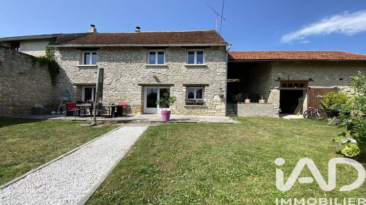 Ma-Cabane - Vente Maison Briarres-sur-Essonne, 93 m²