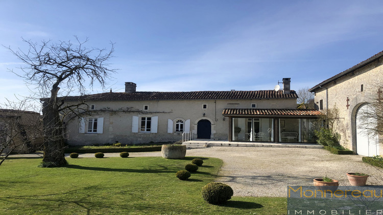 Ma-Cabane - Vente Maison Brie-sous-Barbezieux, 208 m²