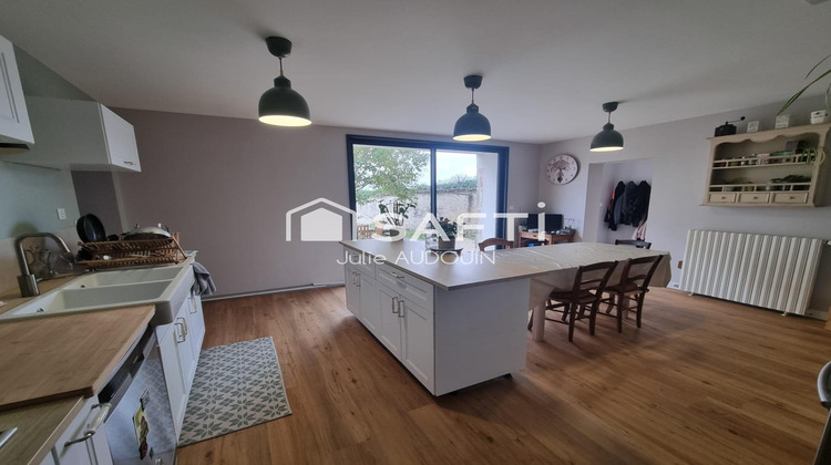 Ma-Cabane - Vente Maison Brie-sous-Matha, 240 m²