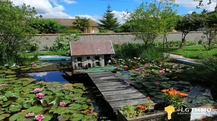 Ma-Cabane - Vente Maison Brie-sous-Mortagne, 190 m²