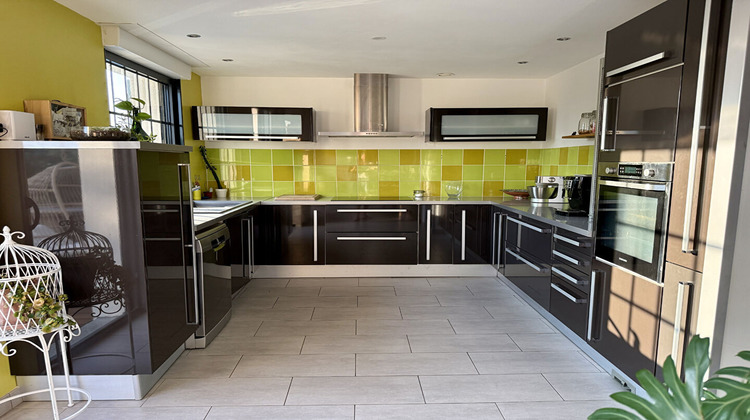 Ma-Cabane - Vente Maison BRIGNAIS, 191 m²