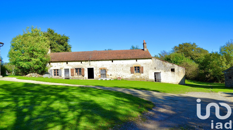 Ma-Cabane - Vente Maison Brigueil-le-Chantre, 77 m²