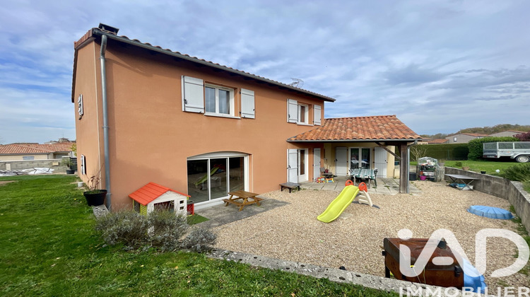 Ma-Cabane - Vente Maison Brigueuil, 146 m²