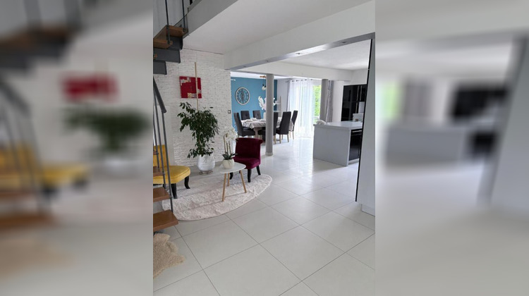 Ma-Cabane - Vente Maison BRIOD, 188 m²