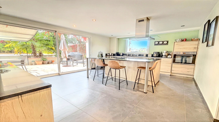 Ma-Cabane - Vente Maison Brison-Saint-Innocent, 335 m²